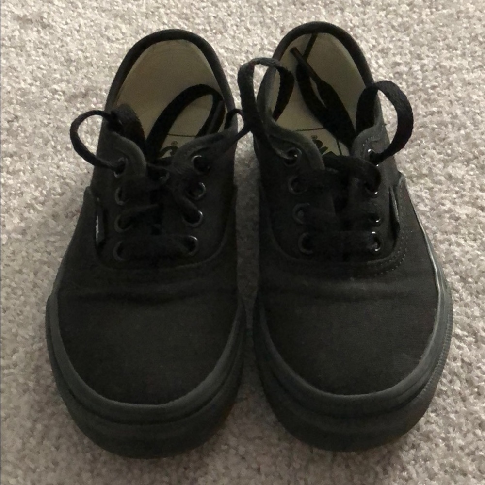 Like new kids black vans